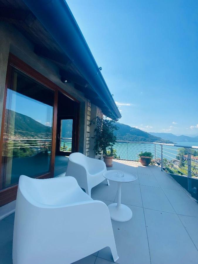 Vela Di Soleville Camere Con E Senza Vista Lago Con Ristorante & Pizzeria Sale Marasino Exterior foto